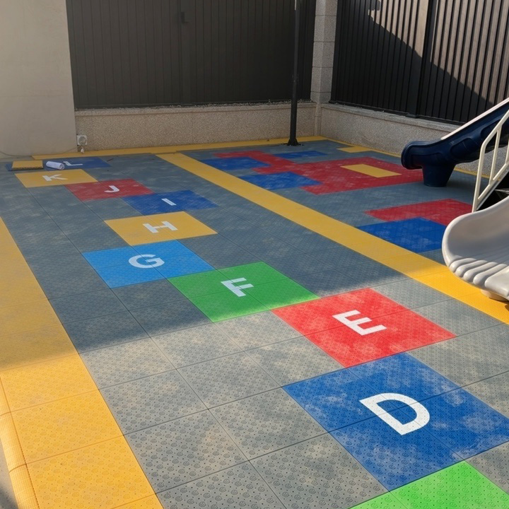 Outdoor Sport Floor Tiles - Professionelle Ineinandergreifende PP Bewegliche Basketballplatz-Fliesen Click-Installation